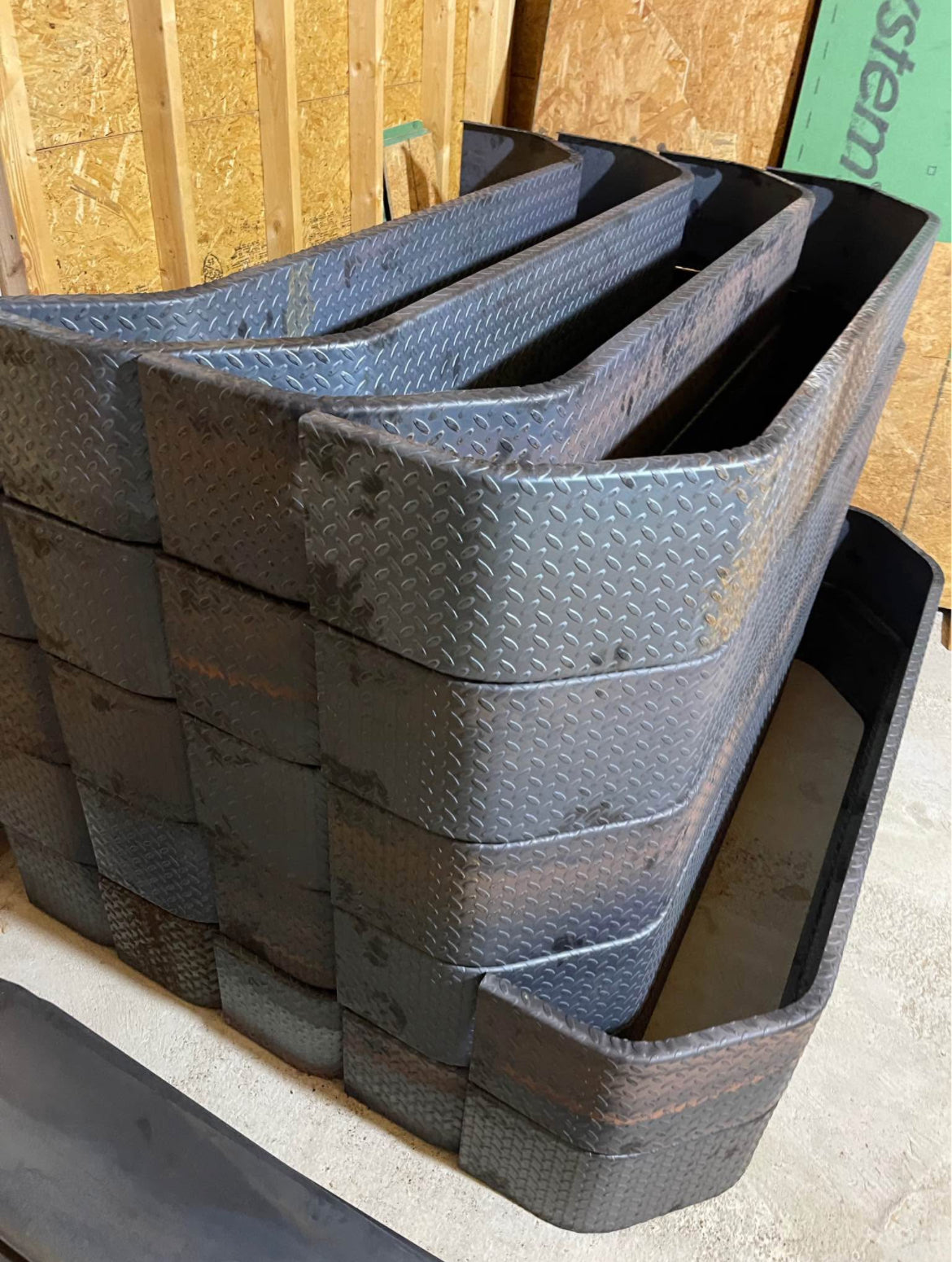 72" x 10" x 17" Tandem Axle Diamond Plate Trailer Fenders – Heavy Duty Steel, With Backing Plates